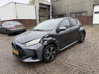 Toyota Yaris 1.5 Hybrid 115 Bussines Plus picture 2