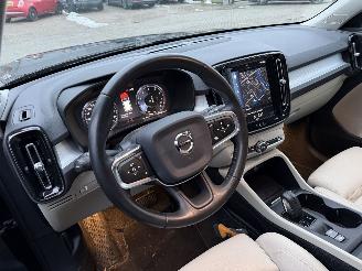 Volvo XC40 2.0 T4 AWD Momentum Pro Nap Nederlandse Auto picture 6