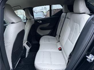 Volvo XC40 2.0 T4 AWD Momentum Pro Nap Nederlandse Auto picture 10