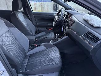 Volkswagen Polo 1.0 TSI DSG R-Line NAP Nederlandse Auto Virtual Cockpit picture 13