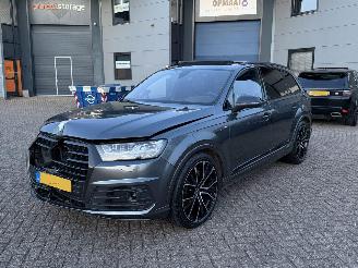 Coche accidentado Audi Q7 3.0 TDI Quattro 7Persoons S-Line Pano Bose Head-Up 2017/10