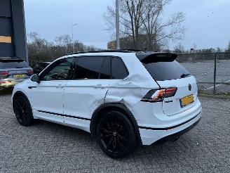 Volkswagen Tiguan 2.0 TSI 4Motion DSG R-Line Pano Virtual Cockpit Dynaudio picture 4
