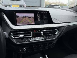 BMW 2-serie M235I XDRIVE 306Pk Pano Head-Up picture 11