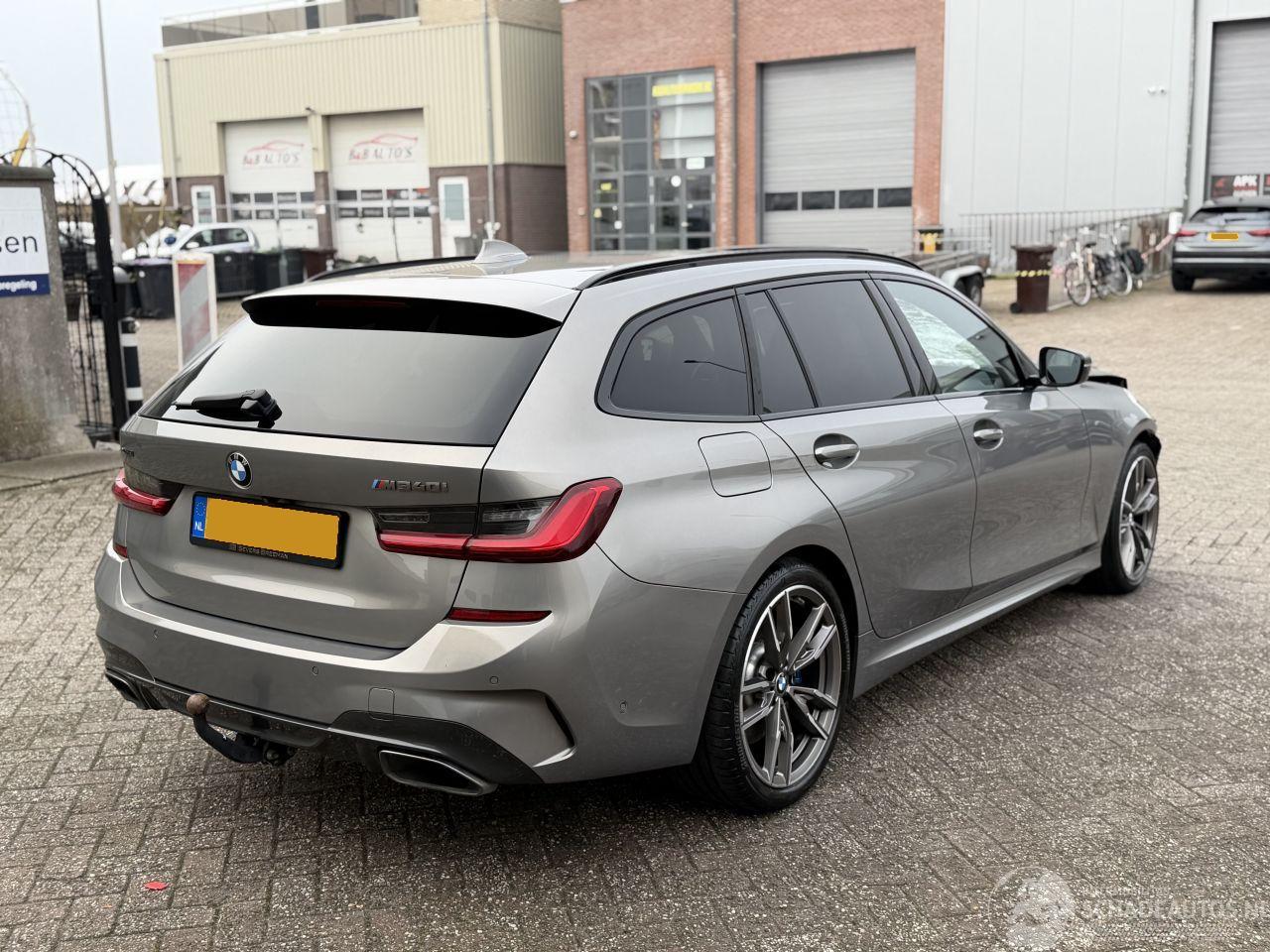 BMW 3-serie M340i Xdrive 374Pk Pano Kuistoelen Harman Kardon Head-Up