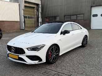 krockskadad bil auto Mercedes Cla-klasse CLA 35 AMG 4Matic 306Pk Pano Sfeerverlichting 2020/3