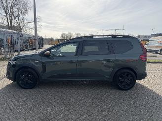 Dacia Jogger 1.6 Hybrid Automaat 140Extreme 7Persoons NAP Nederlandse Auto picture 4