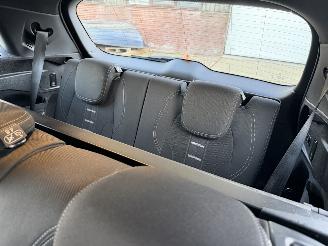 BMW 2-serie 218i 7Persoons Automaat Executive NAP Nederlandse Auto picture 17