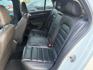 Volkswagen Golf 2.0 TSI GTI DSG Pano picture 10