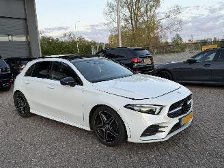 Mercedes A-klasse 220 4Matic Premium Plus Pano Sfeerverlichting picture 2