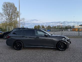 BMW 3-serie 330i Xdrive M-Pakket High Executive Harman Kardon Pano Sfeerverlichting Head-Up picture 6