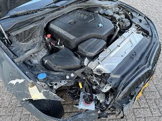 BMW 3-serie 330i Xdrive M-Pakket High Executive Harman Kardon Pano Sfeerverlichting Head-Up picture 20