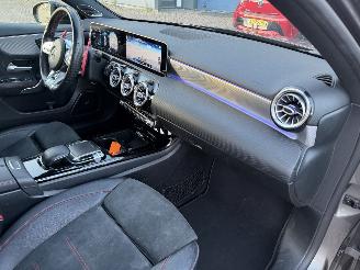 Mercedes A-klasse 200 AMG Pakket Pano Premium Plus Sfeerverlichting Burnmester 360Camera picture 11