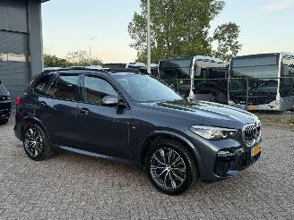 BMW X5 XDRIVE40i M-Pakket NAP Nederlandse Auto High Executive Pano Sfeerverlichting 360Camera picture 2