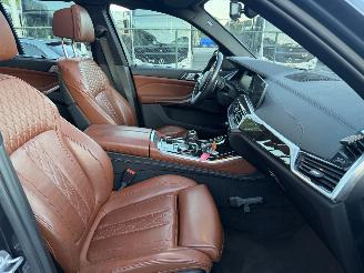 BMW X5 XDRIVE40i M-Pakket NAP Nederlandse Auto High Executive Pano Sfeerverlichting 360Camera picture 14