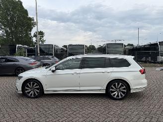 Volkswagen Passat 2.0 Tdi Dsg 190Pk R-Line Pano DynAudio Head-Up picture 4