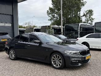 Voiture accidenté BMW 5-serie 530D M-Pakket High Executive Harman Kardon 2017/6