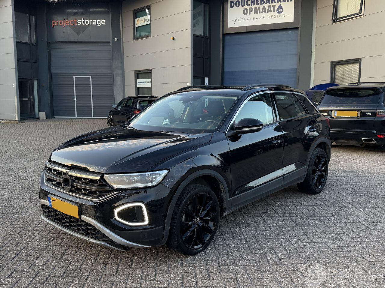Volkswagen T-Roc 1.5 TSI Life Bussines Iq Light NAP Nederlandse Auto