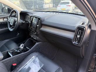 Volvo XC40 2.0 T4 Inscription NAP Nederlandse Auto picture 13