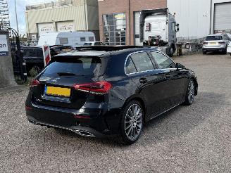 damaged passenger cars Mercedes A-klasse 250 Premium Plus Pano Sfeerverlichting 2018/11