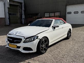Vaurioauto  passenger cars Mercedes C-klasse Cabrio 180 Automaat 2016/9