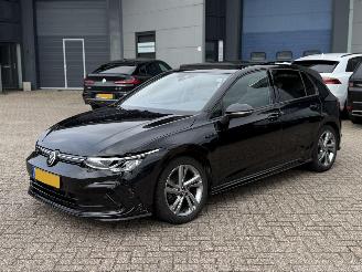 Voiture accidenté Volkswagen Golf 1.5 eTSI R-Line Pano Automaat 2020/10
