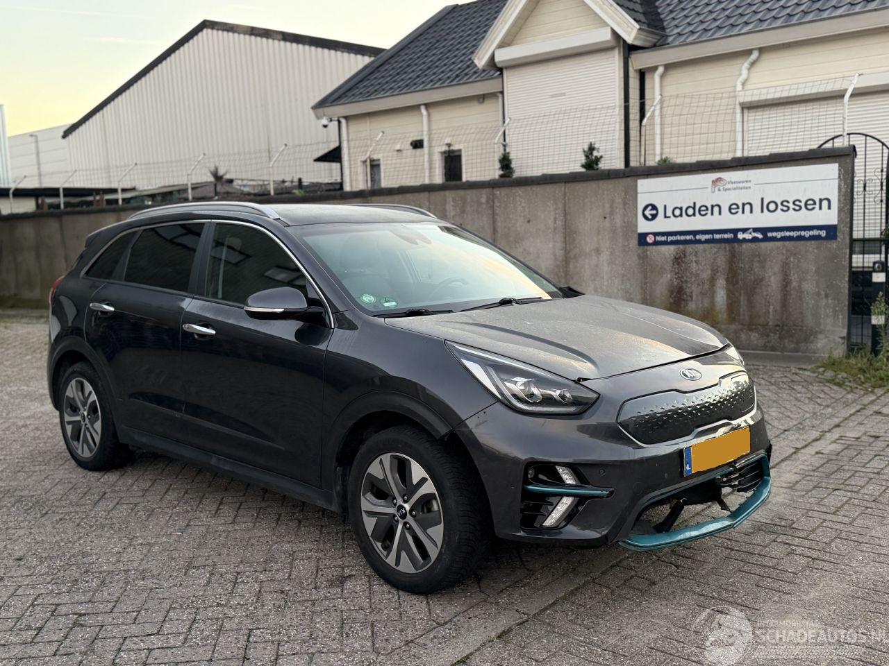 Kia e-Niro 64 KWh ExecutiveLine JBl Nap Nederlandse Auto