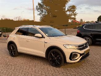 Auto incidentate Volkswagen T-Roc 1.5 TSI DSG NAP R-Line Nederlandse Auto! 2024/11