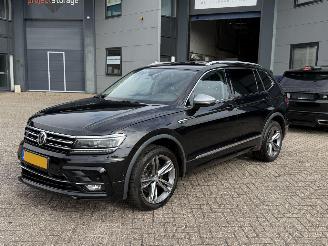 Coche accidentado Volkswagen Tiguan 2.0 TDI 4Motion 239Pk Allspace Automaat R-Line 2019/7