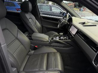 Porsche Cayenne 3.0 340Pk Pano picture 11
