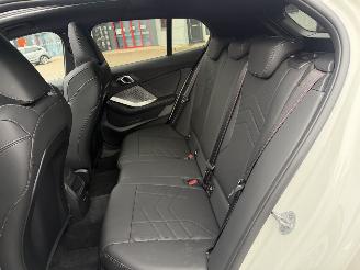 BMW 1-serie 120i M-Pakket NAP Nederlandse Auto! Pano Head-Up 360Camera picture 17