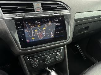 Volkswagen Tiguan 2.0 TDI Automaat Pano R-Line picture 11