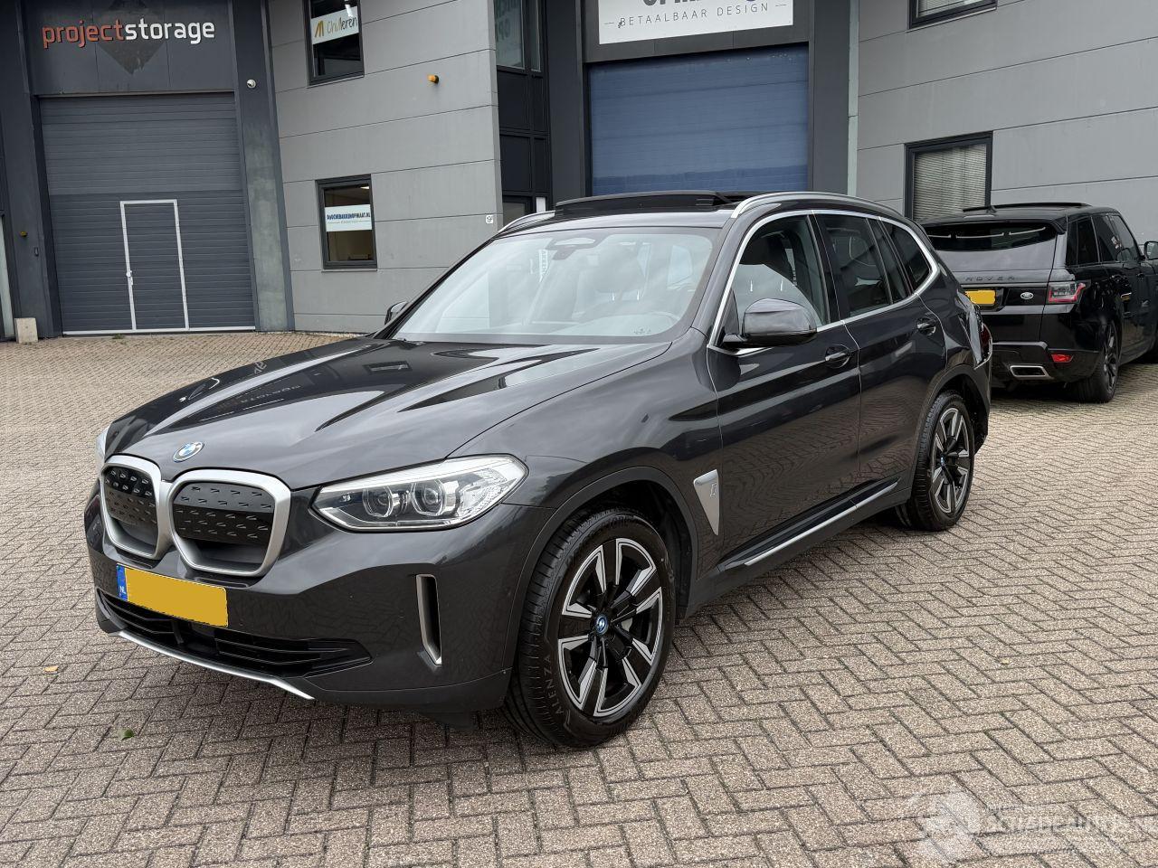 BMW iX3 80 KWh Executive Pano NAP Nederlandse Auto