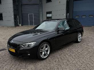 Unfallwagen BMW 3-serie 320D 190Pk M-Pakket Pano Head-Up 2017/4