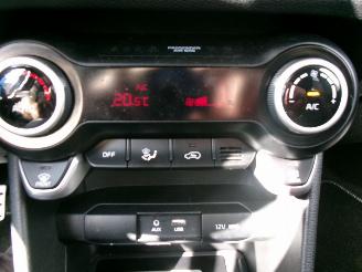 Kia Picanto 1.2 CVVT GT-LINE CLIMA NAVI LEDER picture 17