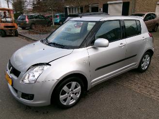 damaged passenger cars Suzuki Swift 1.3 BANDIT CLIMA 5 DEURS 2009/9