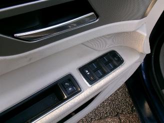 Jaguar XF 2.0 D R-SPORT AWD picture 15