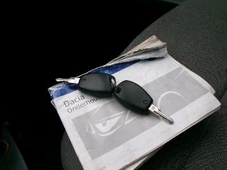 Dacia Logan 1.6 AMBIANCE 7 PERSOONS AIRCO picture 19