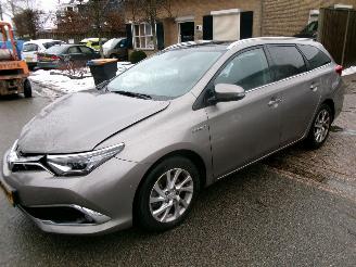 škoda osobní automobily Toyota Auris Touring Sports 1.8 HYBRID LEASE PRO 2015/12