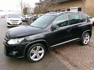 Voiture accidenté Volkswagen Tiguan 1.4 TSI SPORT &STYLE R-LINE EDITION 2013/1