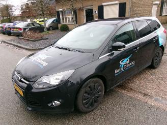Auto incidentate Ford Focus 1.6 TDCI TITANIUM CLIMA NAVI 2013/9
