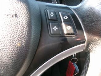 BMW 3-serie 318 I BUSINESS LINE CLIMA NAVI picture 15