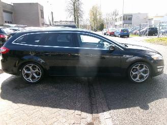 Ford Mondeo 1.6 I PATINUM CLIMA NAVI GEEN SCHADE picture 5