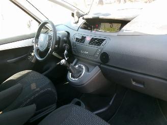 Citroën C4-picasso 1.6 I COLLECTION picture 12
