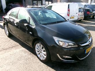Opel Astra 1.4 COSMO CLIMA NAVI SEDAN picture 4