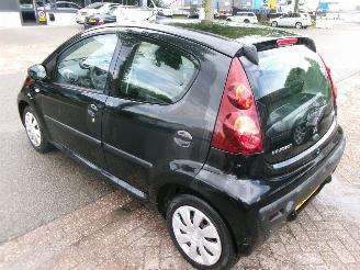 Peugeot 107 1.0 ACTIVE AIRCO 5 DEURS GEEN SCHADE picture 8