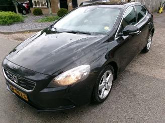krockskadad bil auto Volvo V-40 2.0 D2 MOMENTUM BUSINESS 2015/7