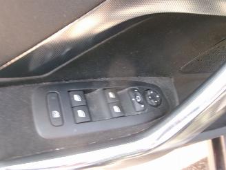 Peugeot 2008 1.6 VTI ALLURE CLIMA NAVI PANO picture 14