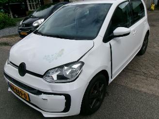 Voiture accidenté Volkswagen Up! 1.0 BMT MOVE UP AIRCO 2017/1