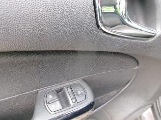 Opel Corsa 1.4-16V COSMO AIRCO picture 10
