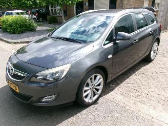 Unfallwagen Opel Astra 1.4 SPORT CLIMA 2011/4